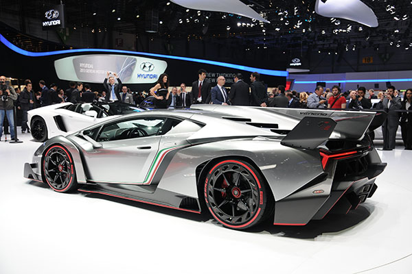 lamborghini-veneno2